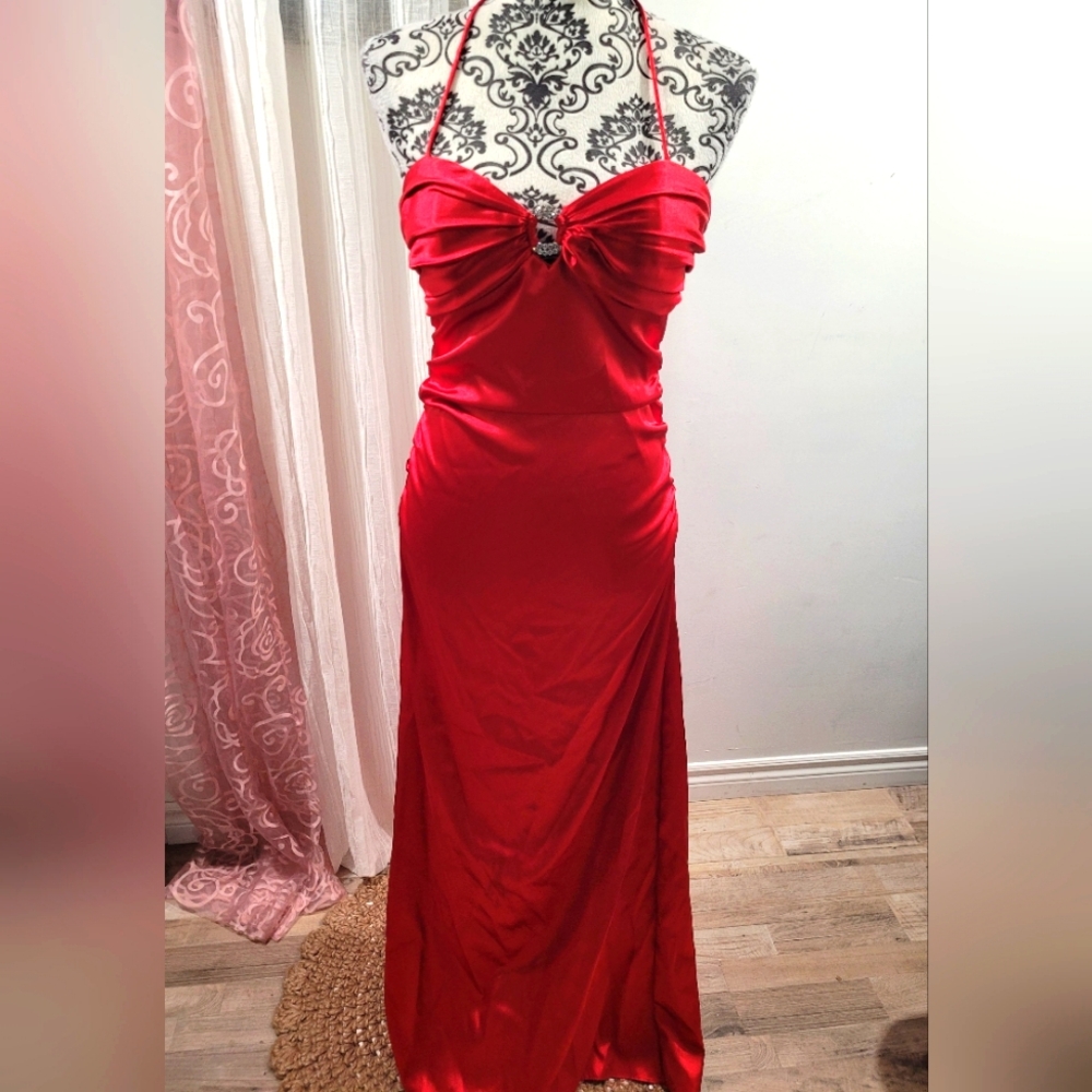 Laura Petite Prom Dress